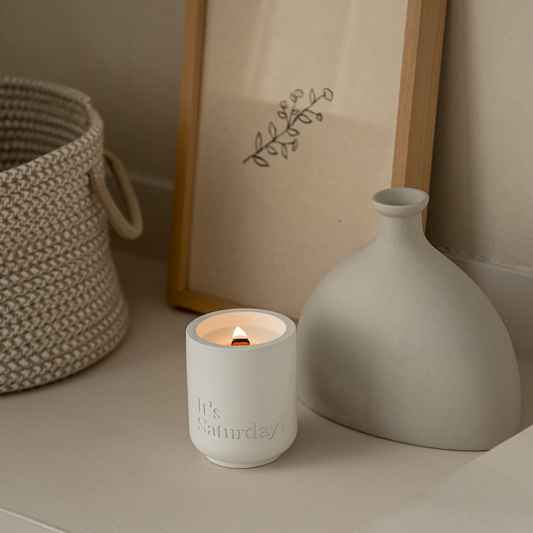It's Saturday! No.001 清晨海浪 - 經典白水泥香氛蠟燭 Wooden Wick Candle