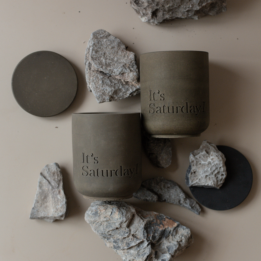It's Saturday! No.013 隱世情人 - 深海黑水泥香氛蠟燭 Wooden Wick Candle