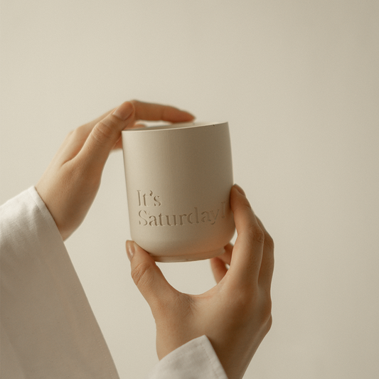 It's Saturday! No.018 寂靜沙丘 - 杏仁米水泥香氛蠟燭 Wooden Wick Candle