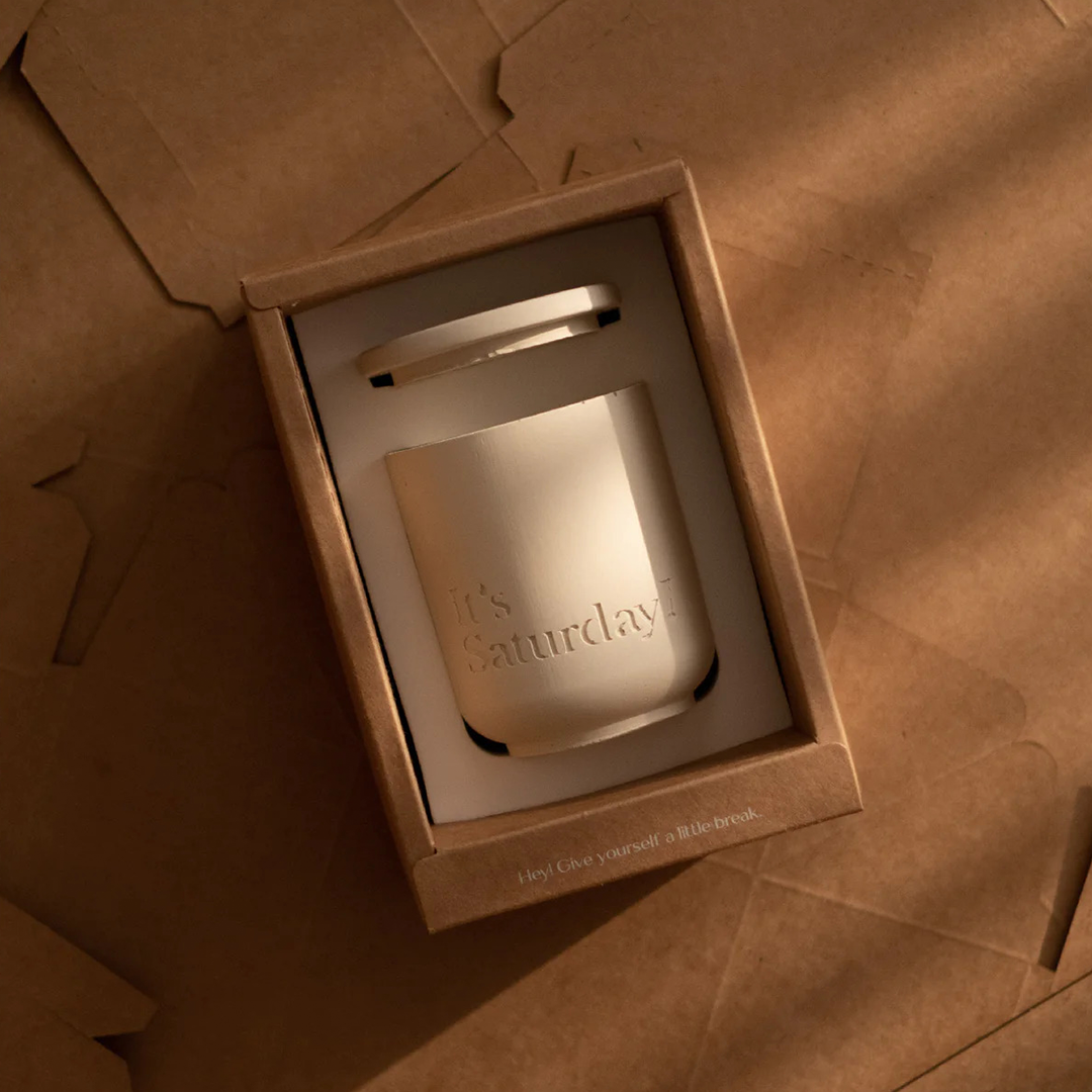 It's Saturday! No.018 寂靜沙丘 - 杏仁米水泥香氛蠟燭 Wooden Wick Candle