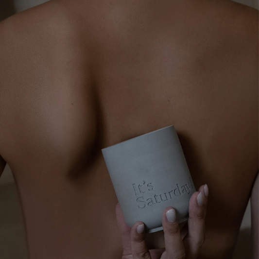 It's Saturday! No.021 盾牌 - 霧霾藍水泥香氛蠟燭 Wooden Wick Candle