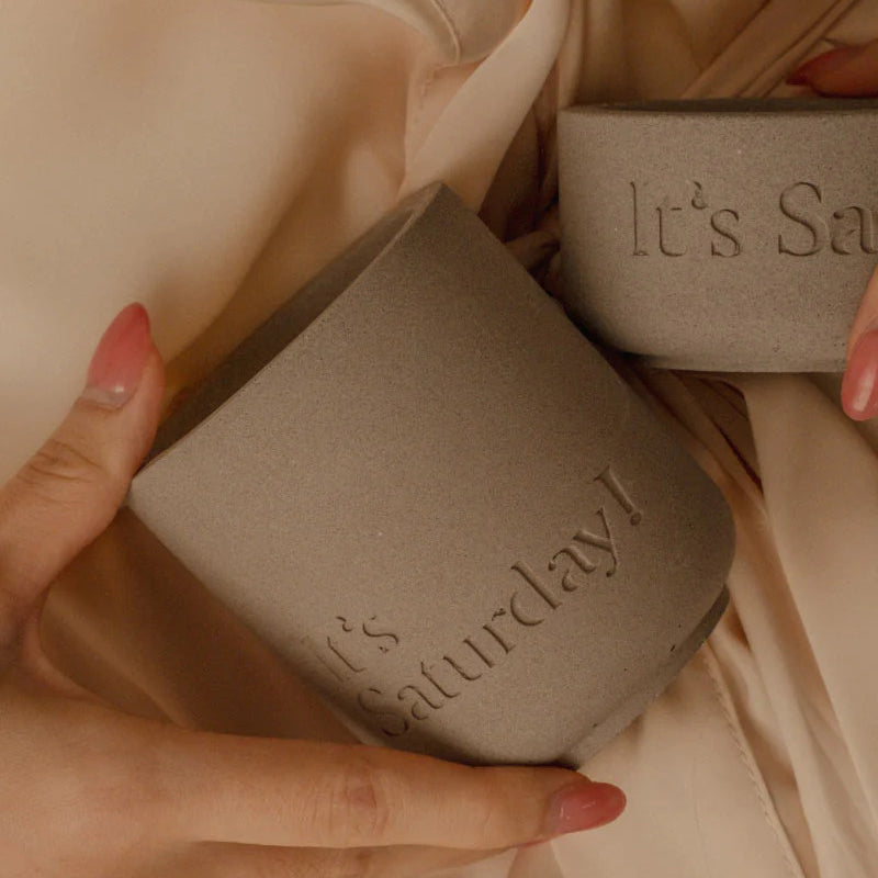 It's Saturday! No.027 Pillow Warm Cotton - 復古粉水泥香氛蠟燭 Wooden Wick Candle