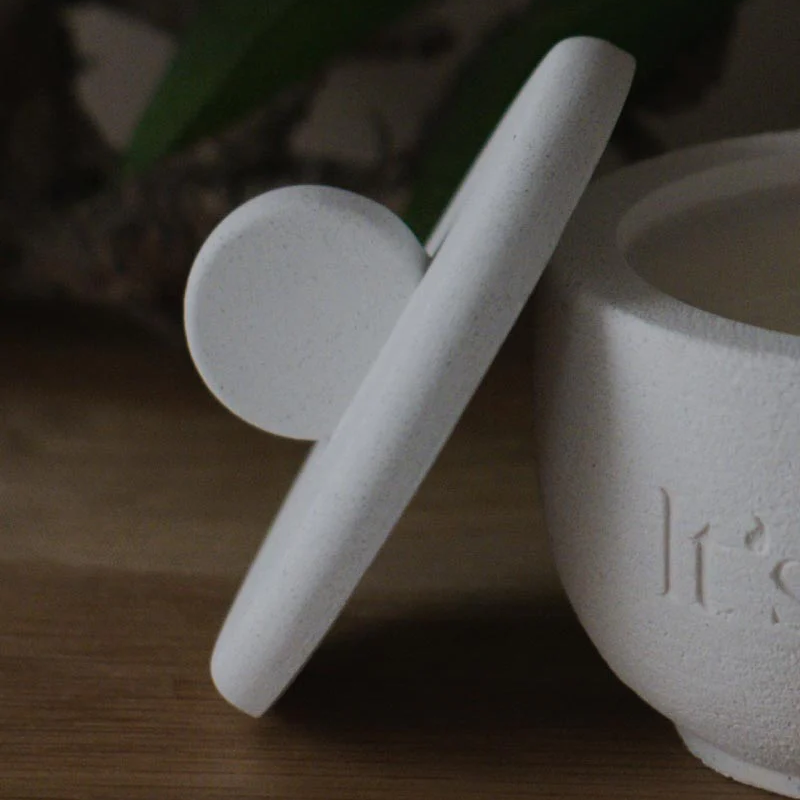 It's Saturday! No.365 植物學家的哲學課 - 大容量耳朵水泥香氛蠟燭 Wooden Wick Candle