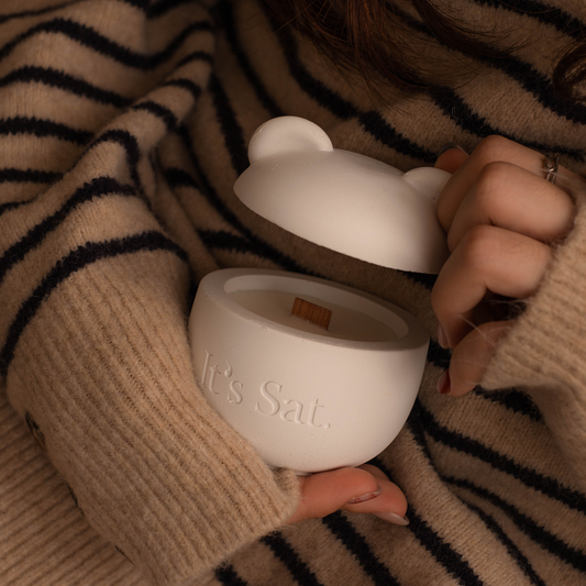 It's Saturday! 🎄聖誕限定白熊款🐻❄️ 沐浴木質調 - 暖冬沐浴水泥香氛蠟燭 Wooden Wick Candle