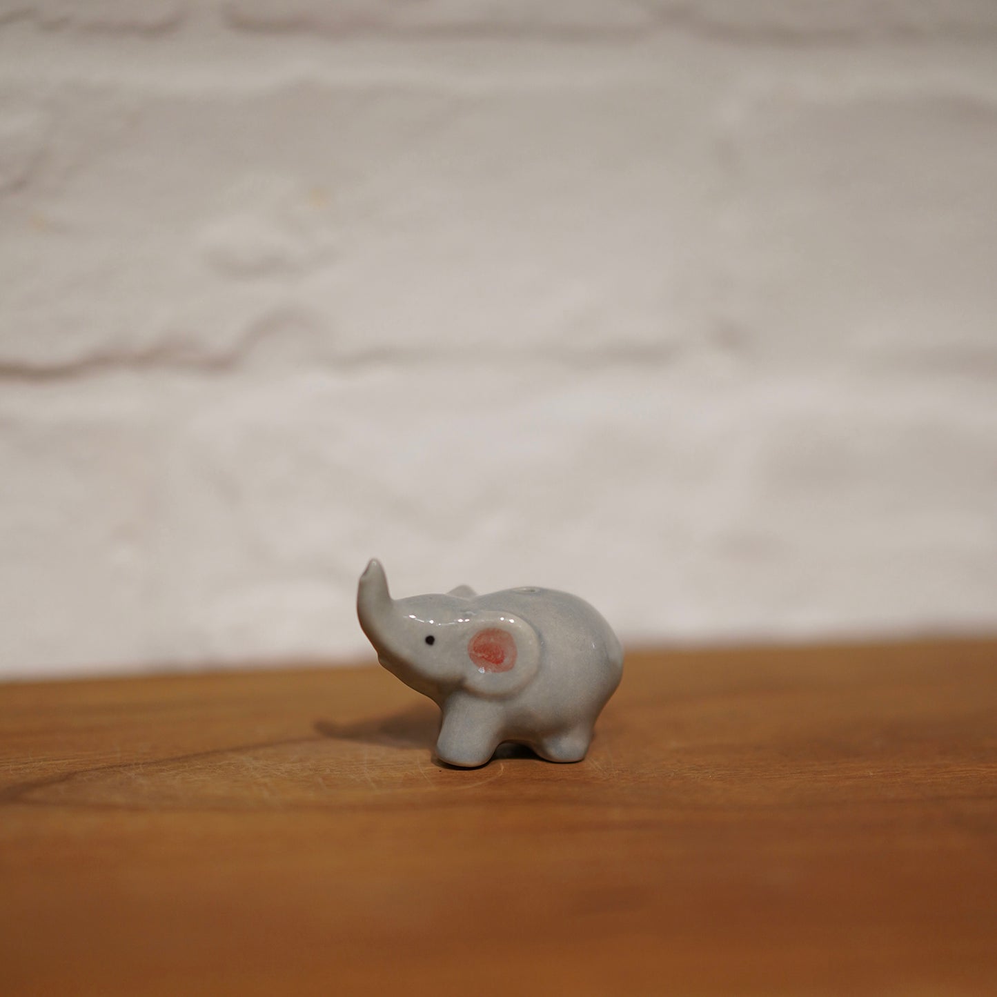 Ceramic Elephant Incense Burner 陶瓷小象線香座
