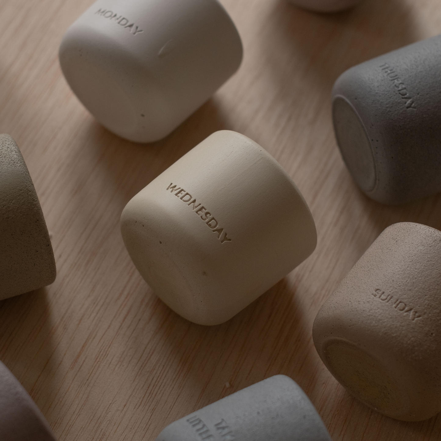 *PRE-ORDER* It's Saturday! Mini 水泥香氛蠟燭禮盒|一週計畫 A Week of Saturdays