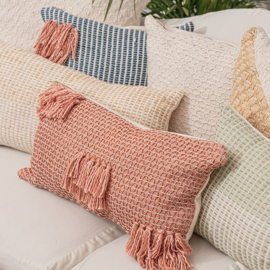 Diamond 流蘇長方形抱枕 - Guayaba Pink 粉紅番石榴