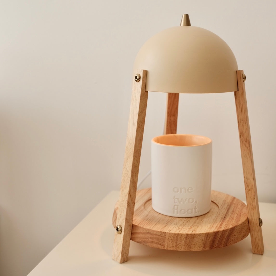 Tripod Wooden Candle Warmer 圓頂木架融蠟燈