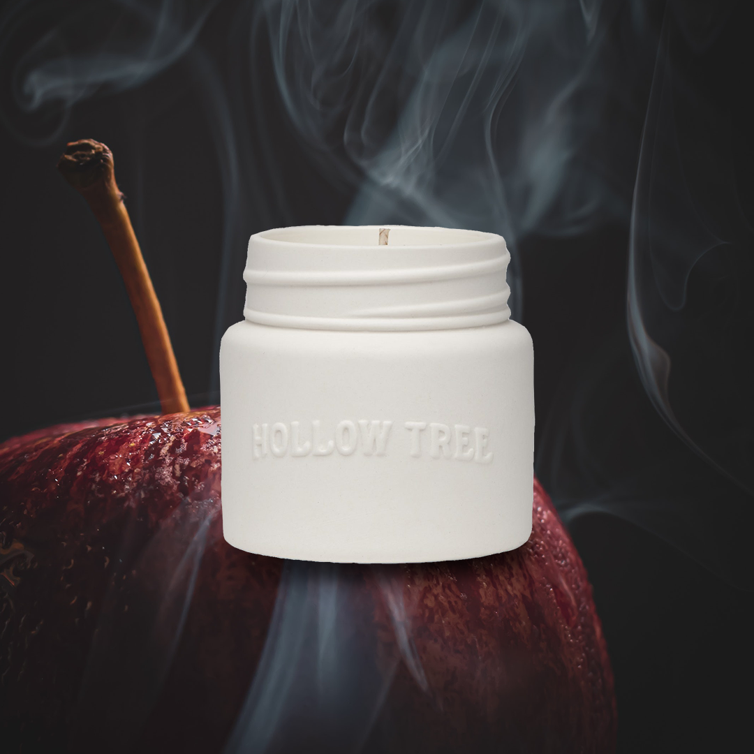 Hollow Tree Voyageur Candle 旅行者蠟燭|甜煙草 \寵物友善 Pet-friendly/