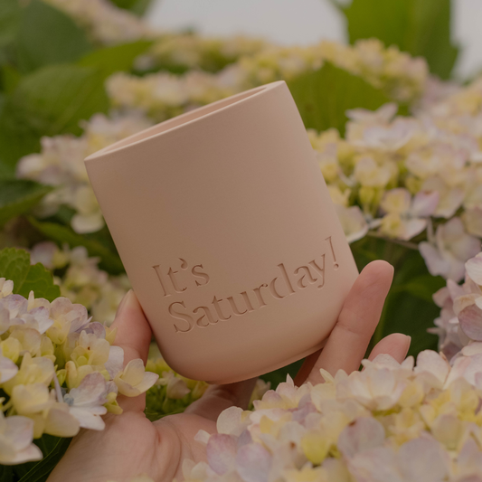 It's Saturday! No.007 山丘上的繡球花 - 亮粉水泥香氛蠟燭 Wooden Wick Candle