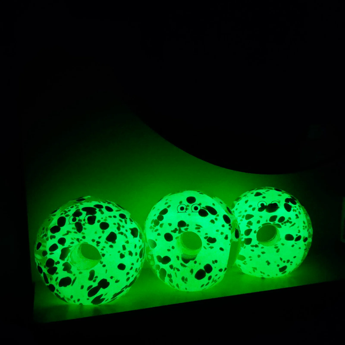 Studio Arhoj Glowing Crystal Blob 夜光玻璃小精靈